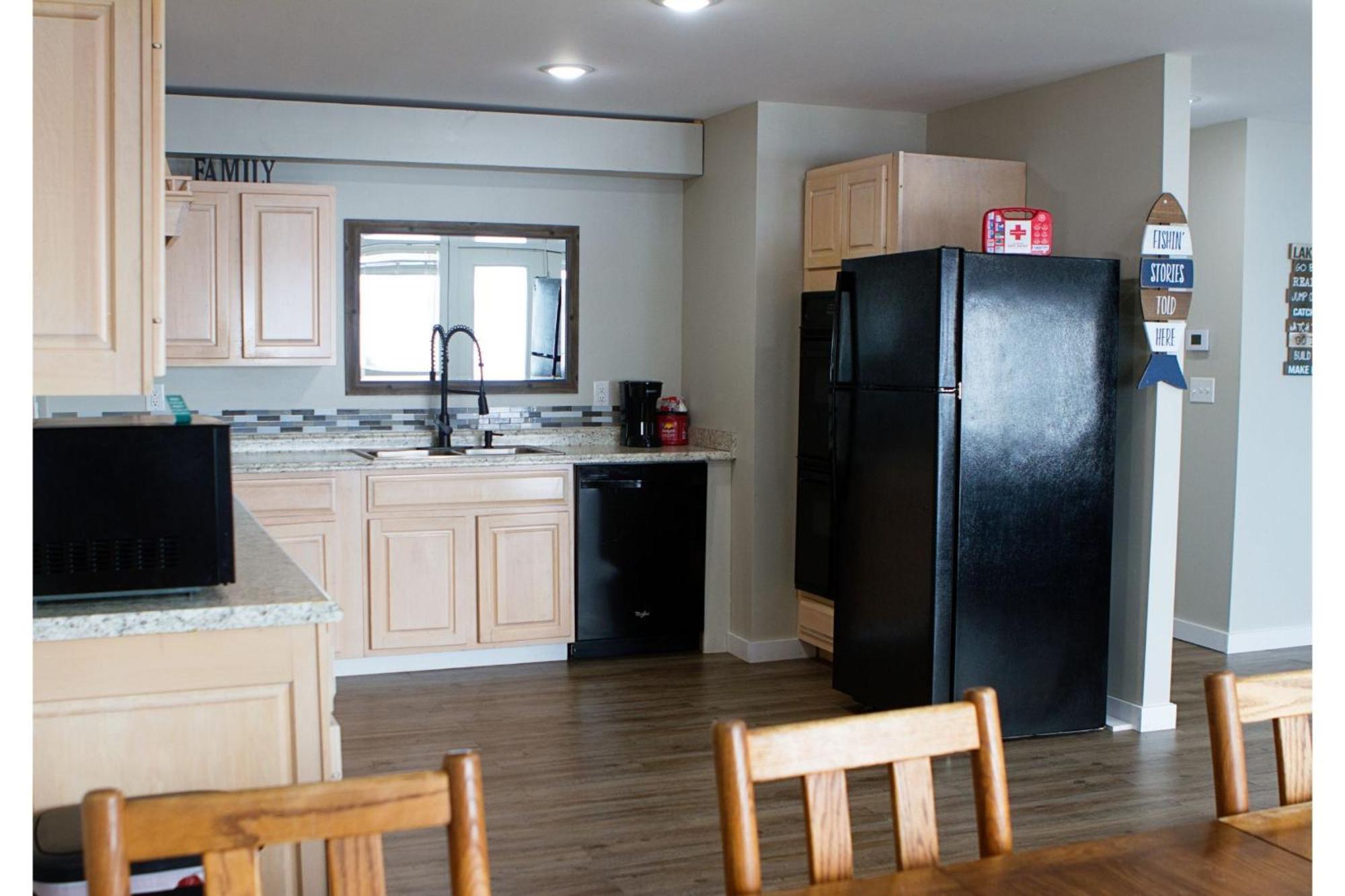 Cozy Home Lake Huron II Au Gres Zimmer foto